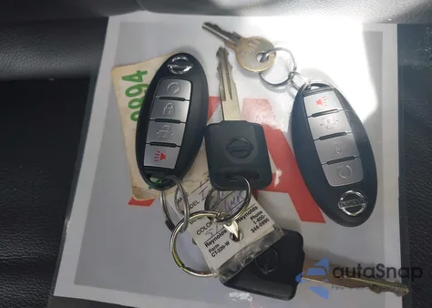 2017 Nissan Titan Xd Sv Diesel z USA, uszkodzony, nr VIN 1N6BA1F49HN519677